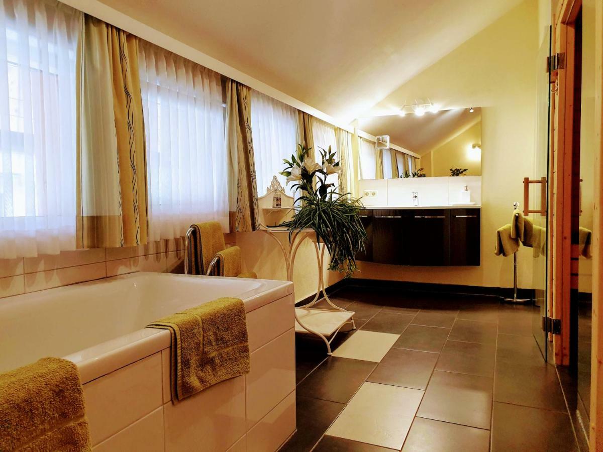 Haus Bergblick Apartment Алтаусзее Екстериор снимка